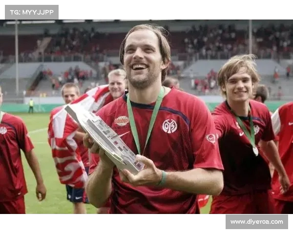 德甲外籍球员崛起之路:从新星到顶级球员的成长与挑战 德甲外籍球员崛起之路:从新星到顶级球员的成长与挑战